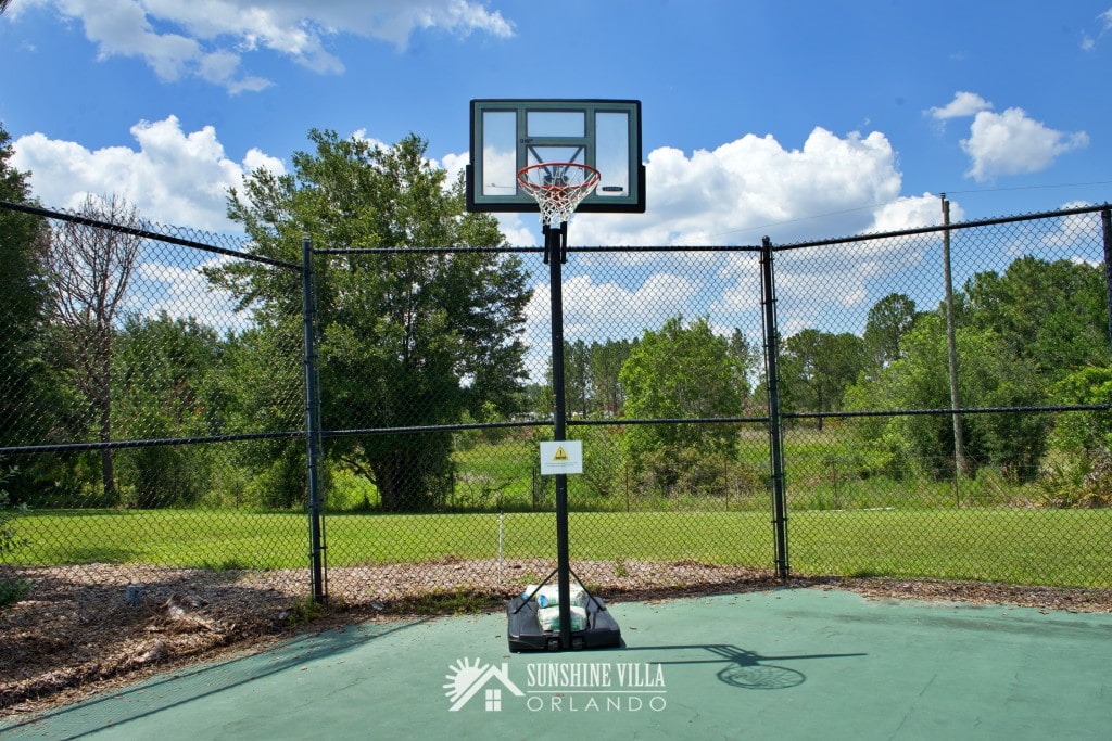 Basketball Court in Glenbrook Resort in Clermont, Florida near Orlando